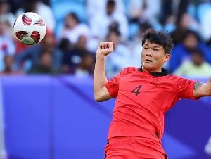 金玟哉：就没有不难踢的比赛，无论比赛多困难自己都会坚持下去